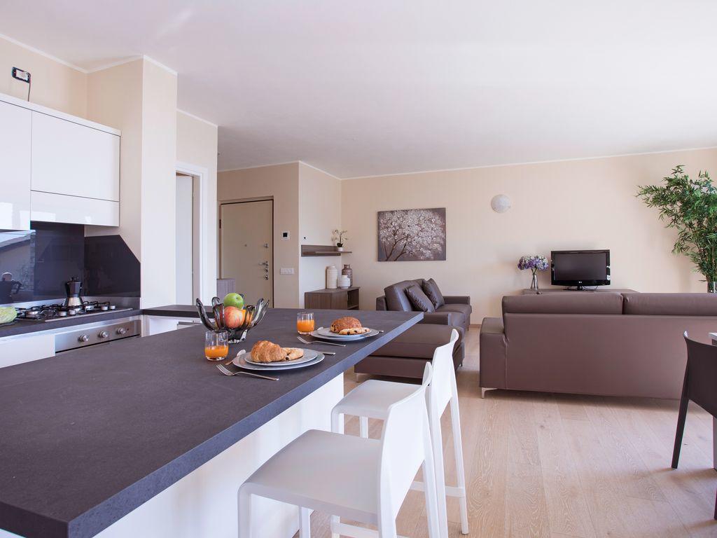 Ossuccio Grande C Home With Pool Sleeps 12 By Italian Apartments Côme Extérieur photo