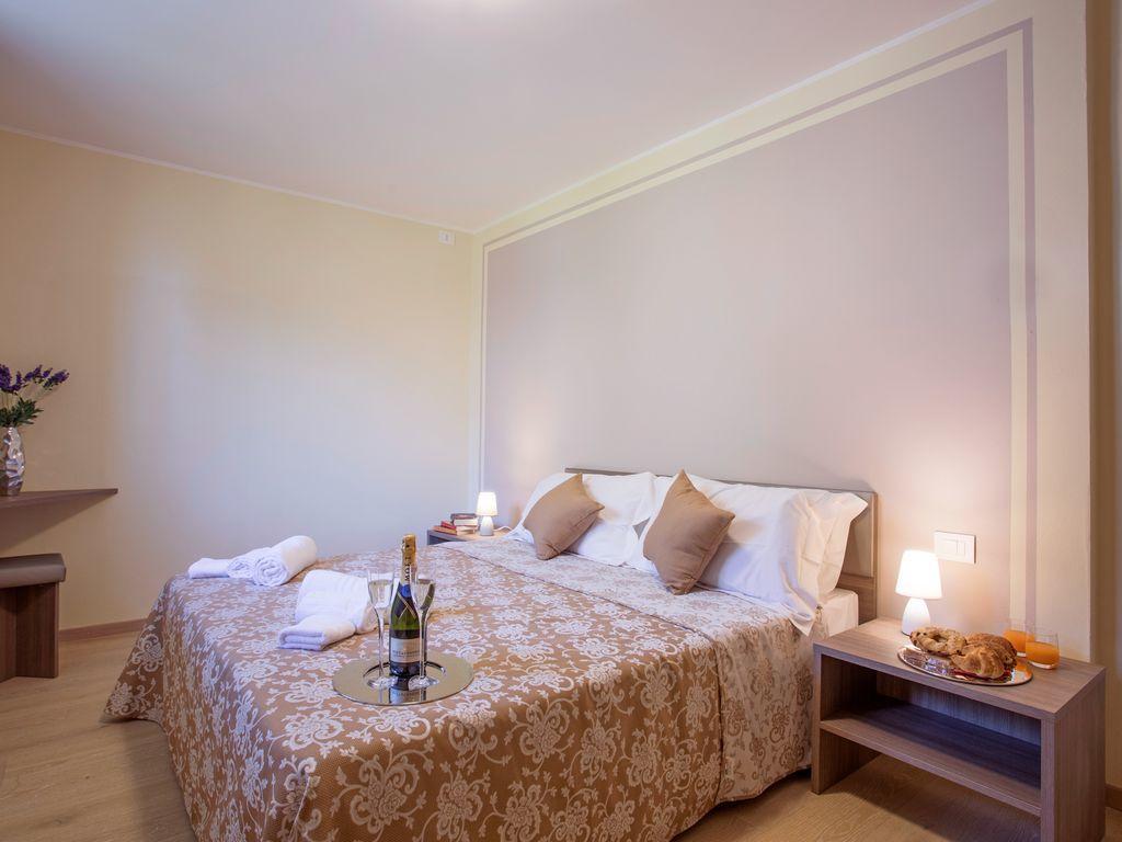 Ossuccio Grande C Home With Pool Sleeps 12 By Italian Apartments Côme Extérieur photo