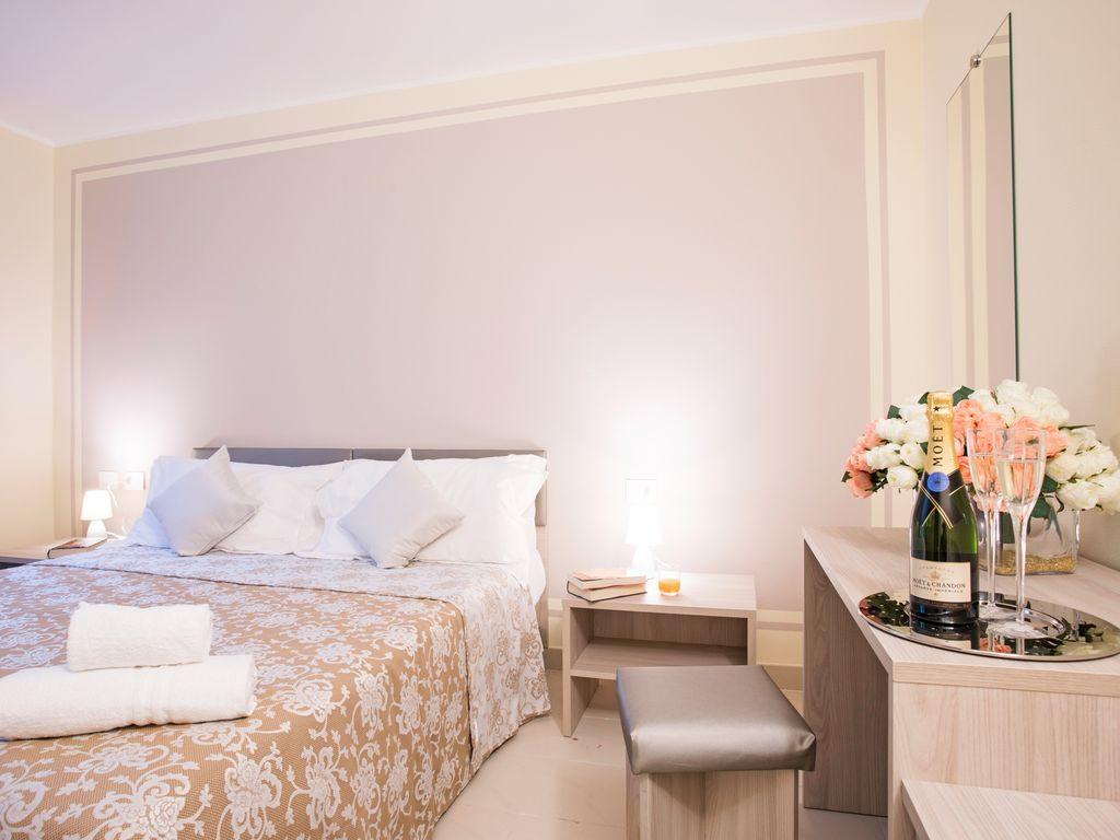 Ossuccio Grande C Home With Pool Sleeps 12 By Italian Apartments Côme Extérieur photo