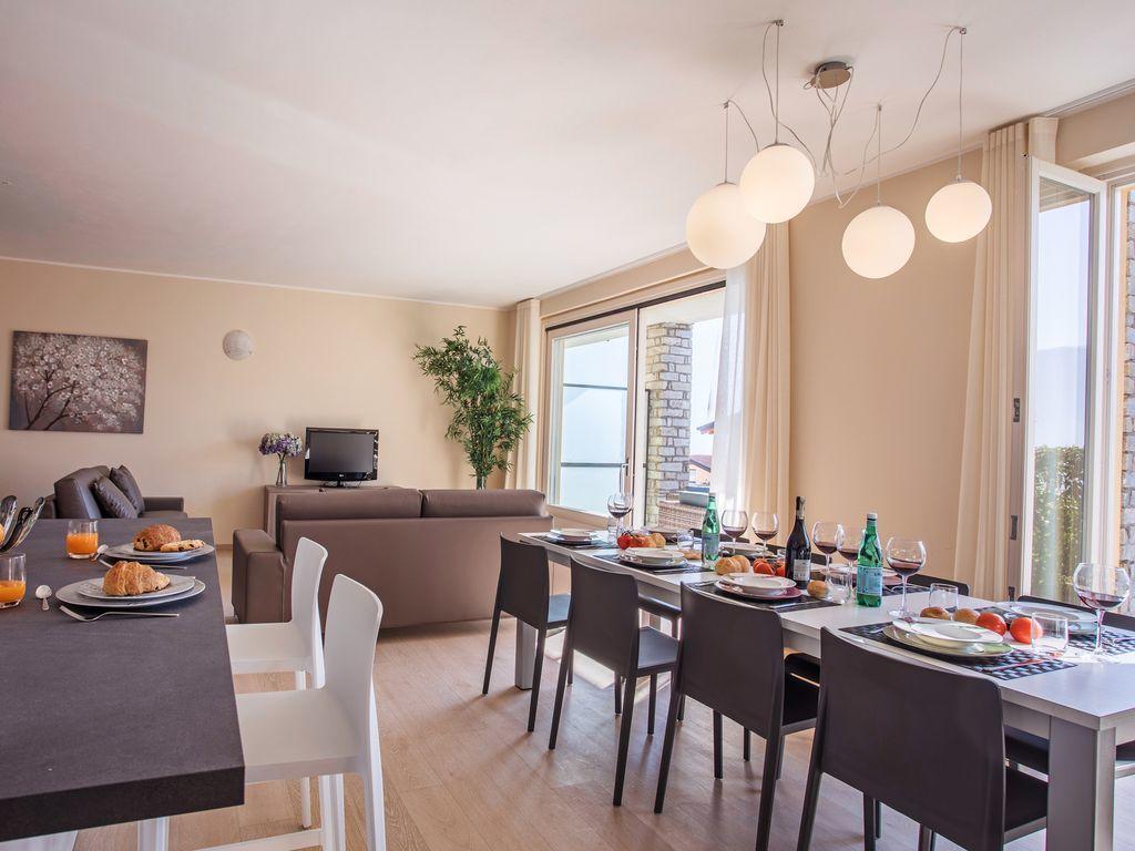 Ossuccio Grande C Home With Pool Sleeps 12 By Italian Apartments Côme Extérieur photo