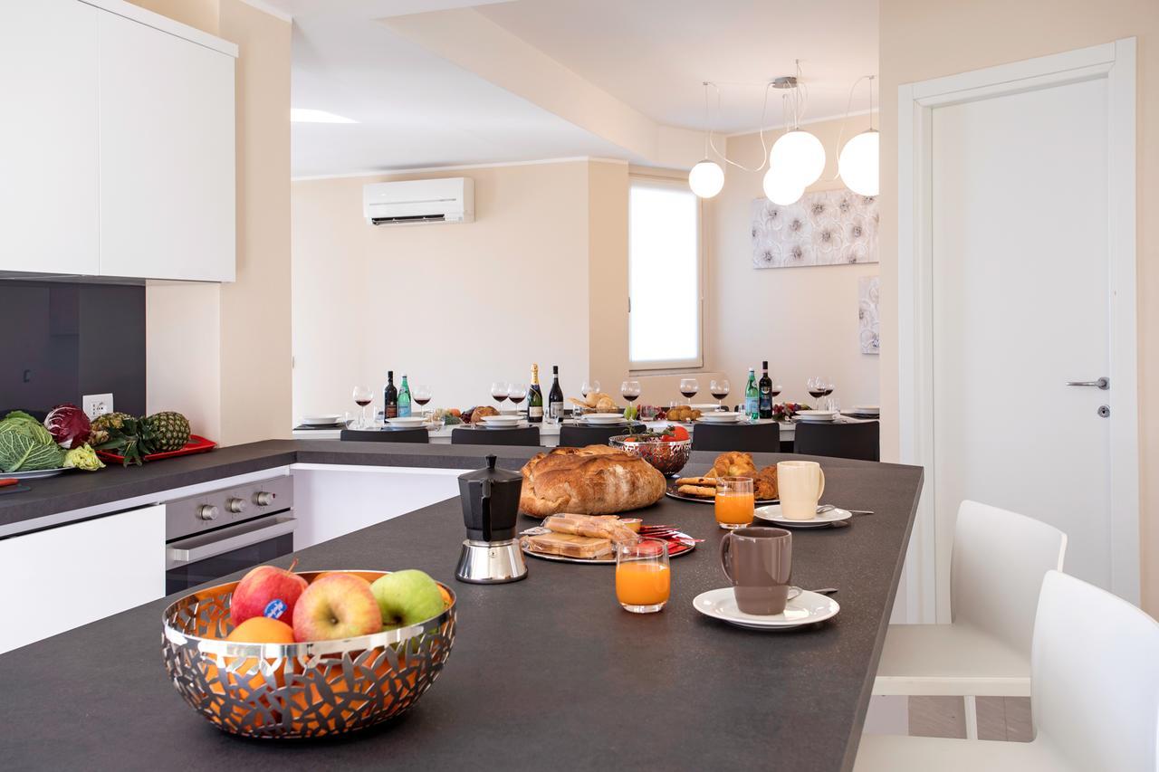 Ossuccio Grande C Home With Pool Sleeps 12 By Italian Apartments Côme Extérieur photo